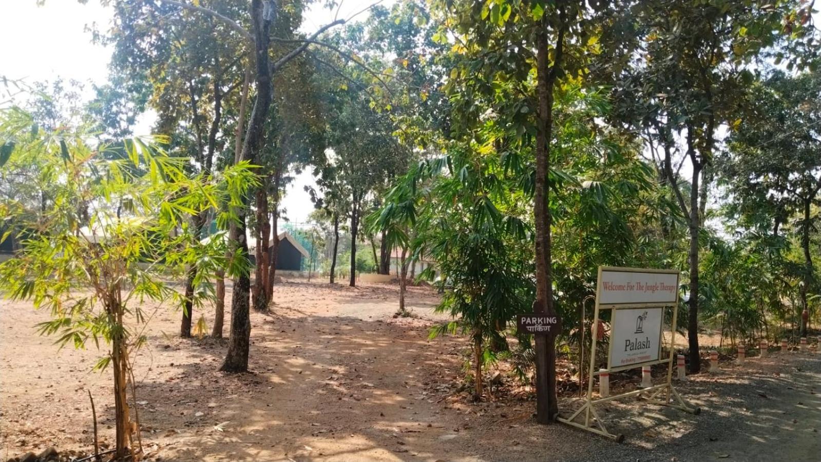 Palash The Jungle Resort Gondia Extérieur photo